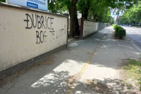 Rupa na biciklističkoj stazi na Segedinskom putu