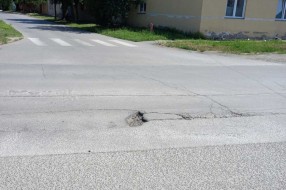 Udarna rupa u Gundulićevoj