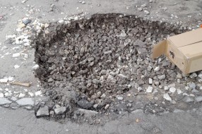 Rupetina i grbe ispod podvožnjaka u Balkanskoj
