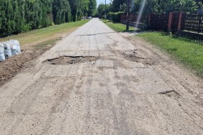 Udarne rupe, uništen put u Vrnjačkoj ulici na Paliću