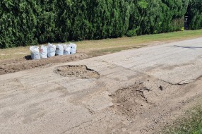 Udarne rupe, uništen put u Vrnjačkoj ulici na Paliću