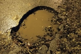 Krater u Zetskoj ulici!