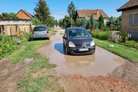 Ulica Bratstva jedinstva i dalje bez asfalta