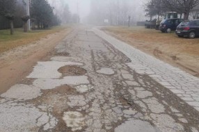 Rupe na putu za Karaulu u Gornjem Tavankutu