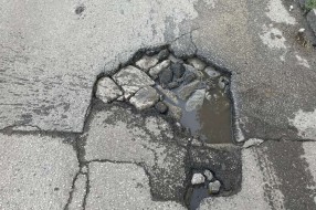 Udarna rupa u Ulici Branislava Nušića