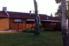 Ograda oko kafića "Galija"