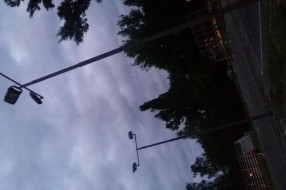 Reflektori kod novih obnovljenih sportskih terena na Paliću
