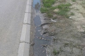 Prilog slike - drži vodu dok majstori odu