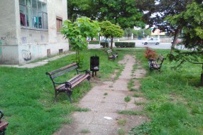 Nedostatak kanti za smeće?