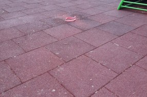 Vandalizam na dečjem igralištu u Dudovoj šumi