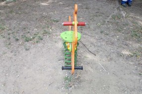 Vandalizam na dečjem igralištu na Prozivci