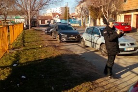 Bahato parkiranje kod kvantaške pijace