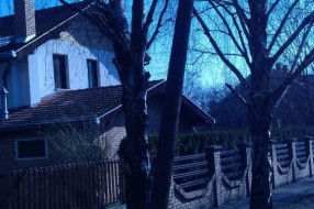 Oborena bandera u Bokeljskoj ugrožava građane