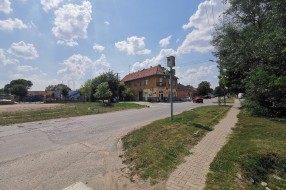 Potreban pešački prelaz na Bajskom putu