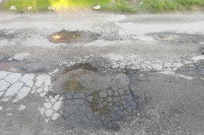 Rupe i rupetine u Leskovačkoj ulici!