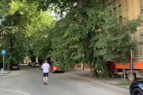 Granje na parkingu u ulici Vladimira Nazora
