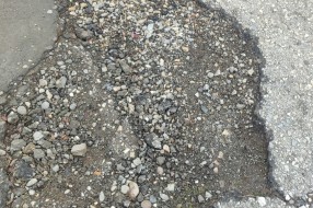 Udarna rupa u Baranjskoj ulici kod broja 39