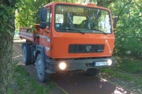 Kamion na stazi za rekreativce u Dudovoj šumi