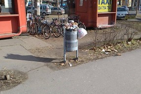 Smeće u centru Palića