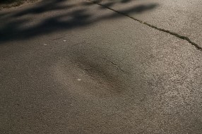 Ulegnuti asfalt u Vidovdanskoj ulici