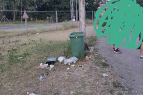 Smeće na graničnom prelazu Kelebija