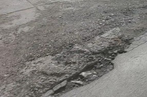 Udarne rupe na Bikovačkom putu