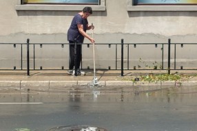 Poplava u novoizgrađenoj ulici Maksima Gorkog posle 20-minutne kiše