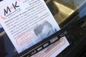 Svakodnevno postavljanje flajera i vizit kartica na automobile