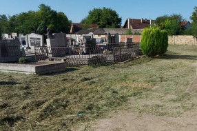 (Ne)održavanje groblja u Bajmoku