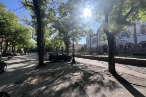 Bez info tabli za parking kod SInagoge