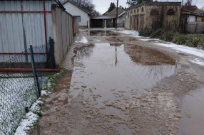 Ulica Skendera Kulenovića neprohodna posle prvog snega