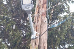 Trula bandera u ulici Starine Novaka 54a u Aleksandrovu