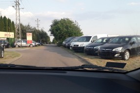 Vozila sa autoplaca na javnoj površini