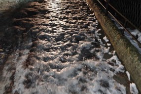 Led u dvorištu škole i na prilazima školi "Jovan Mikić"