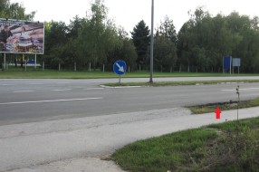Pažnja, krater na asfaltu! (Palićki put)