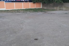 Deponija pored buvljaka i stadiona Bačke