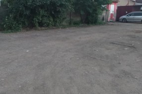 Deponija pored buvljaka i stadiona Bačke