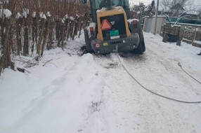 Ulica Partizanskih baza neprohodna – živo blato ispred kuća već mesecima