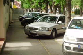 Parkiranje na biciklističke staze