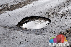 Način popravke udarnih rupa?