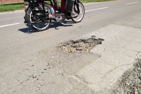 Izvorska ulica - rupe na putu