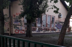 Neugledna spoljašnost vrtića "Mandarina" na Radijalcu