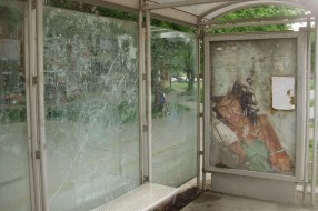 Autobusko stajalište na Prozivci - pre i posle