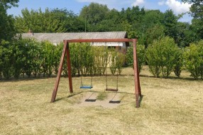Oštećene sprave na igralištu u Dudovoj šumi