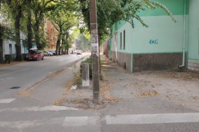 Oštećenje pešačke zone Ulici Zrinjskog i Frankopana
