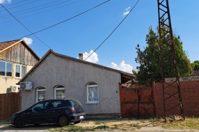 Saobraćajno ogledalo opet skinuto (ugao ulica Lasla Sekereša i Kordunaške)