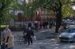 Gužva u saobraćaju između Mlečne pijace  i Sinagoge (zbog pešačkog prelaza)