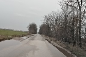 Loše i nebezbedno stanje puta na deonici Bikovo – Gabrić.