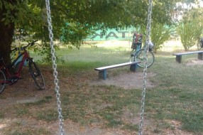 Uništeno dečje igralište u Dudovoj šumi
