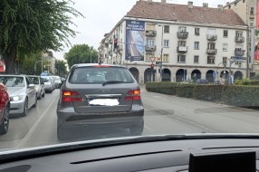 Saobraćajni kolaps kod Patrije - rešenje možda gašenje semafora kod Jadrana?